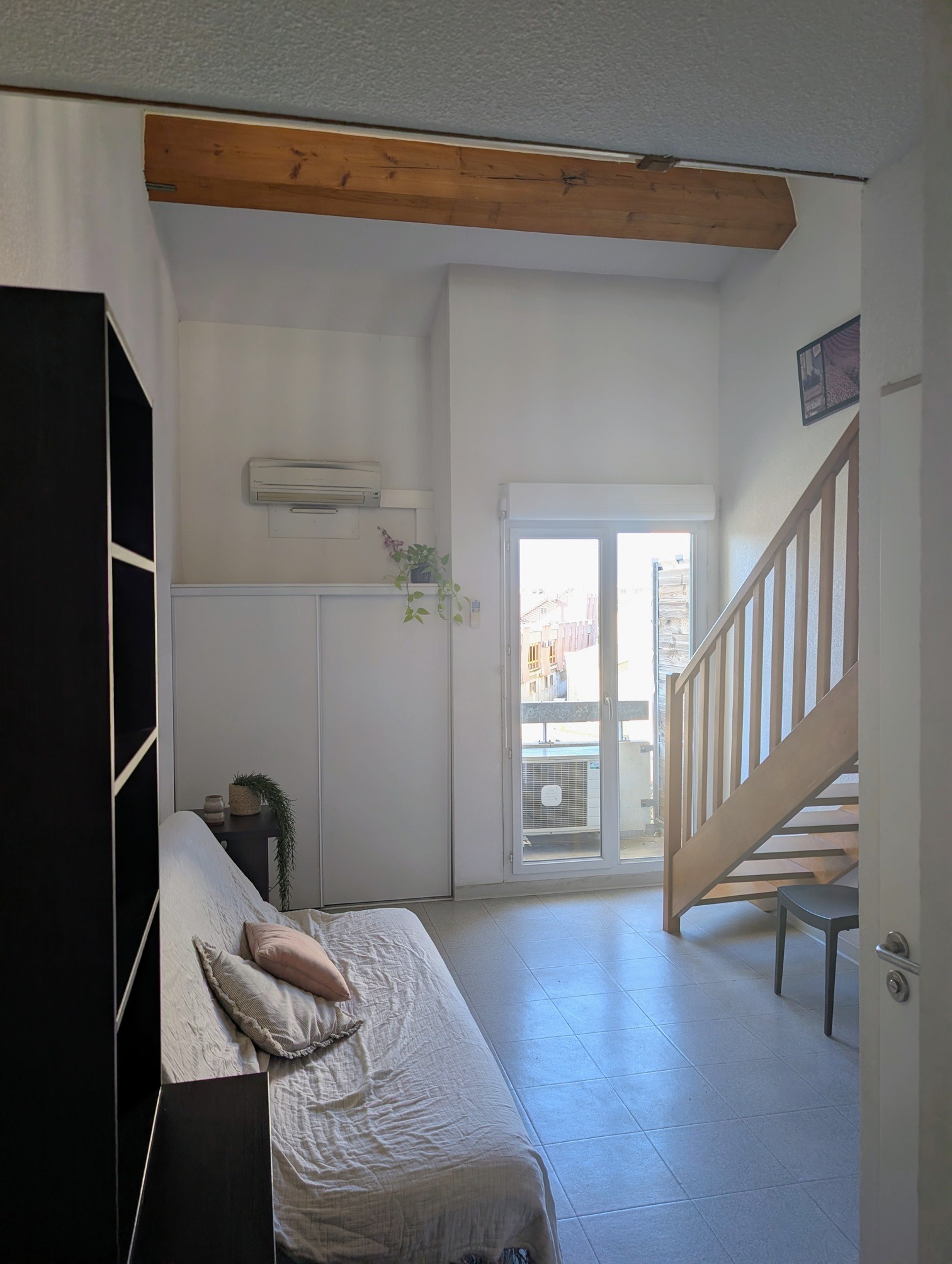Appartement T2 Duplex - Salon - Résidence étudiante Semiramis à Nîmes